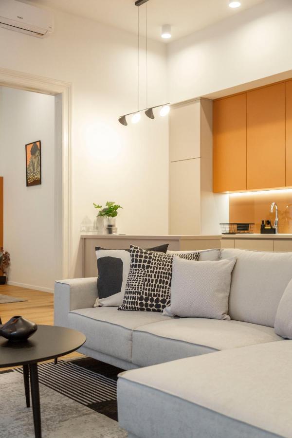 Luxurious Minimalist Residence With Sauna By Prestige Homes 부다페스트 외부 사진