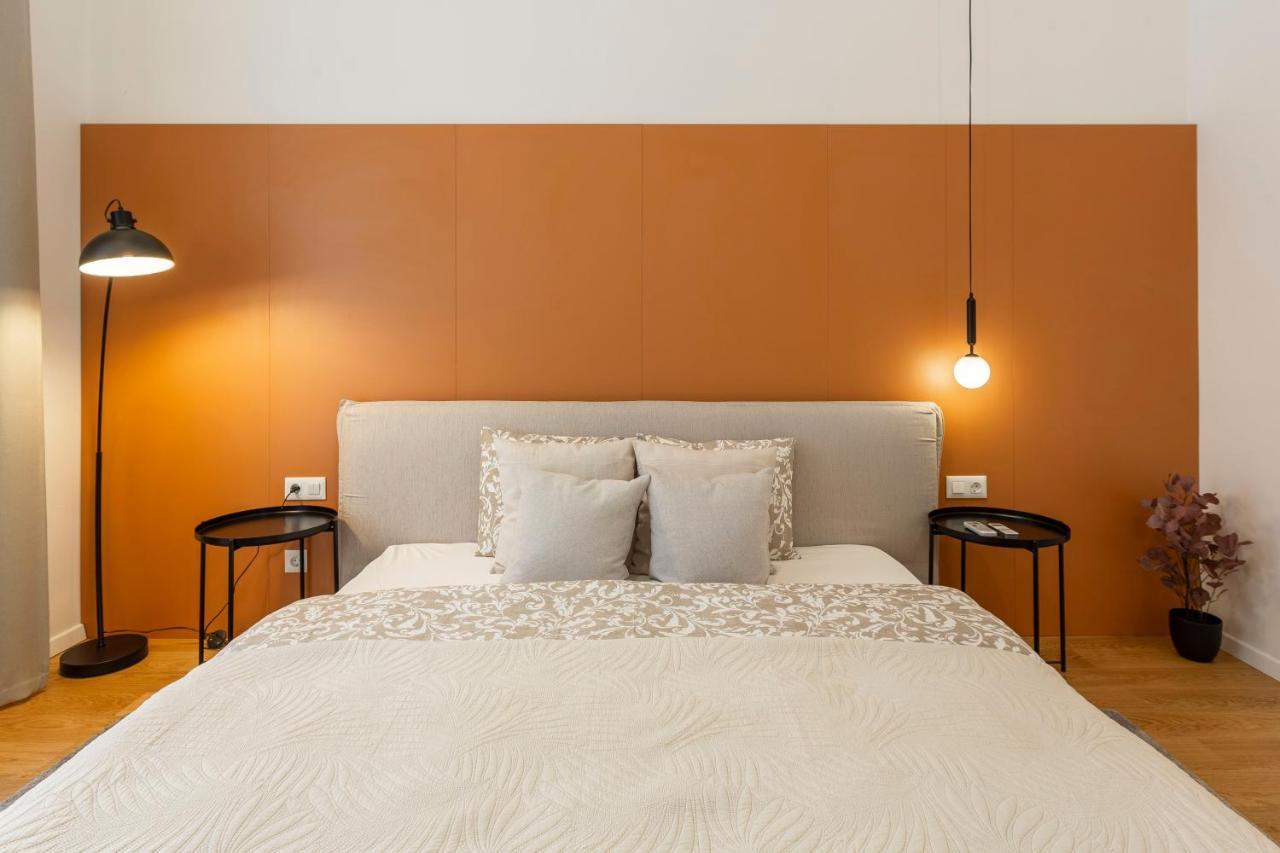 Luxurious Minimalist Residence With Sauna By Prestige Homes 부다페스트 외부 사진